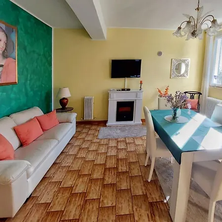 Agata Agnese Homes 아파트