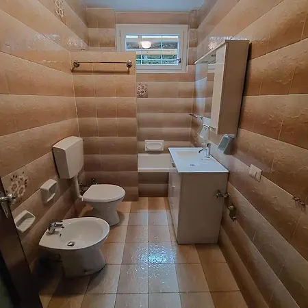 Agata Agnese Homes 카를라조